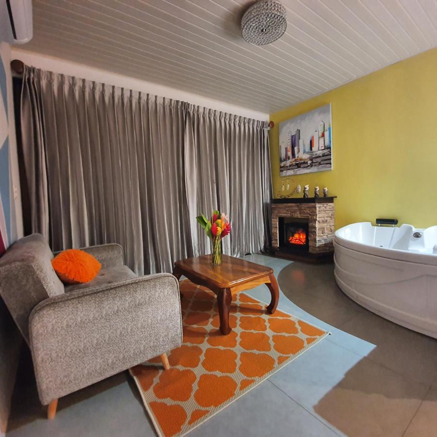Yellow Tree Suites La Fortuna Exteriér fotografie